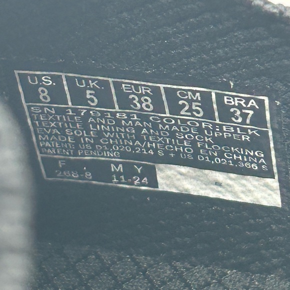 Skechers Swift Fit Hands Free Sneakers Black Size 8 NWT - Picture 10 of 11